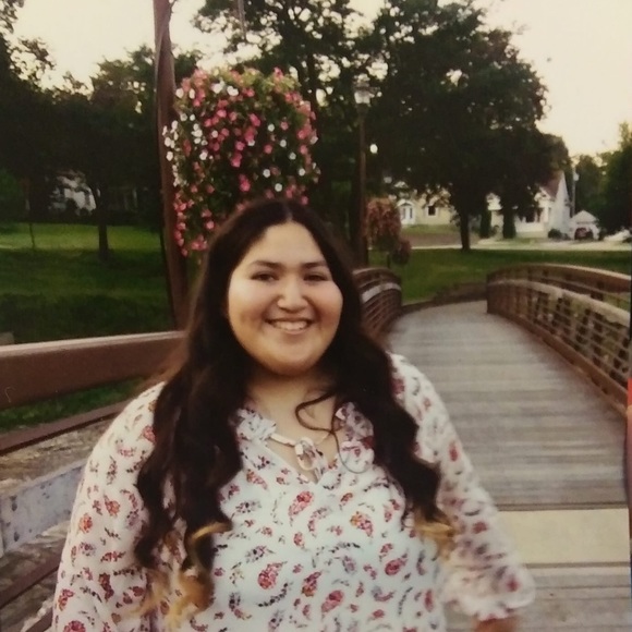 Meet your Posher, Raquel - Picture 1 of 1